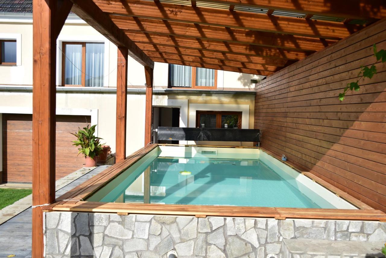 Apartman Lukov Lukov  外观 照片
